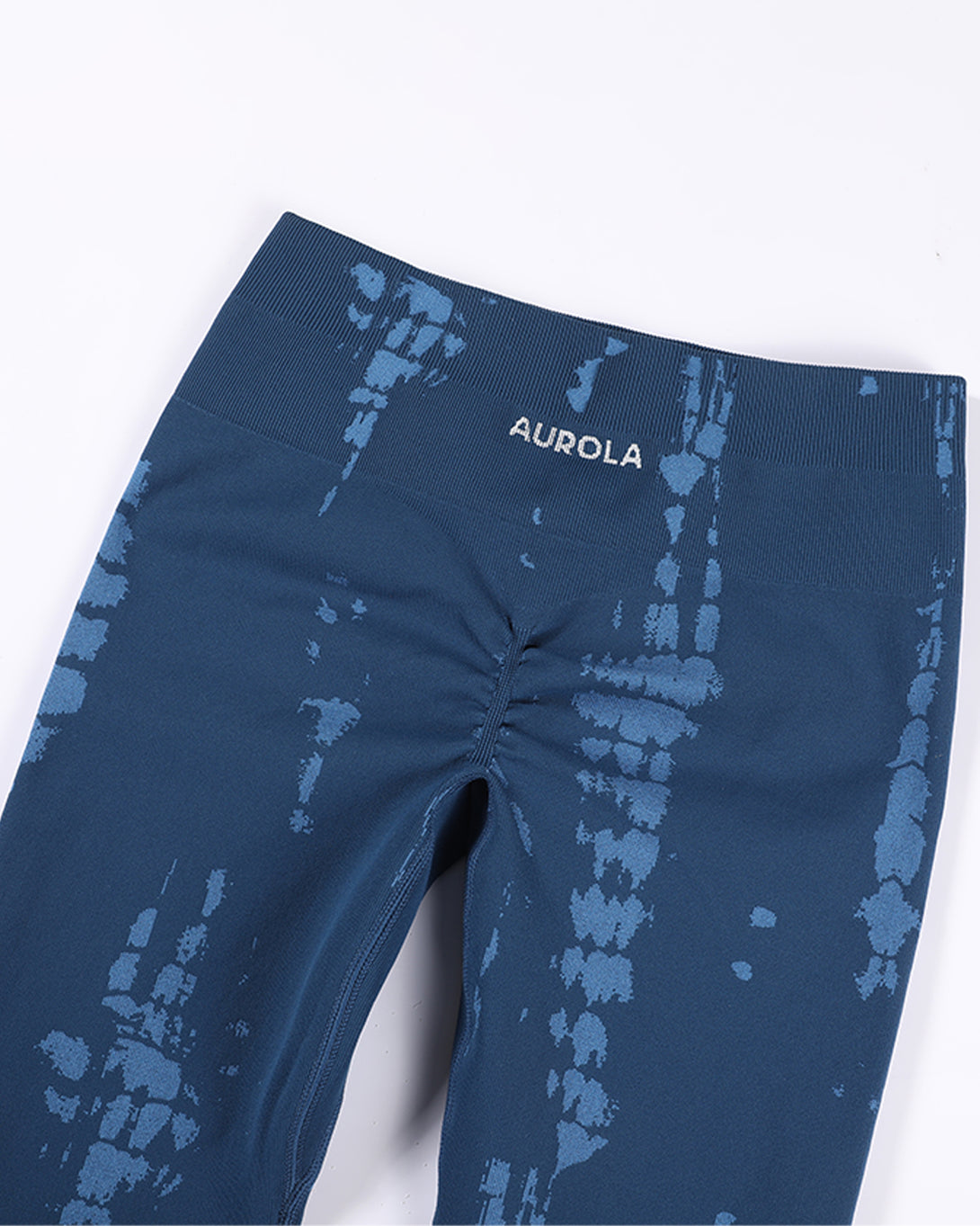 AUROLA Serpentine Leggings